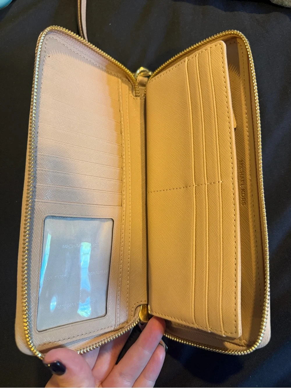 Michael Kors Light Beige Jet Set Continental Wallet